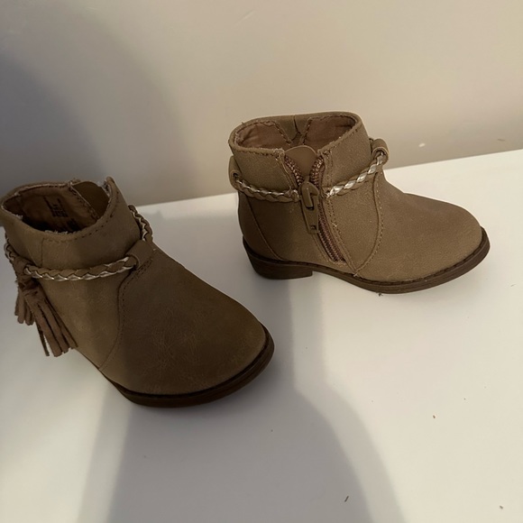 Other - Toddler girl booties